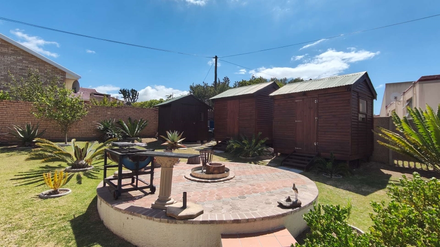 4 Bedroom Property for Sale in Dana Bay Western Cape
